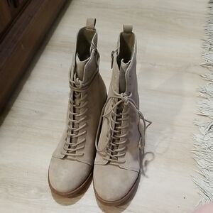 Vince Camuto Cream Lace-Up Women's Boots